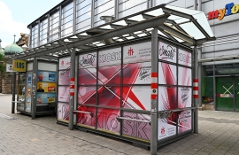 Der Don Bosco Smart Kiosk in der Nürnberger Fußgängerzone (Pfannenschmiedsgasse)