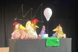 Die Kinder des Kinderhorts Bartolino waren vom Puppentheater Salz und Pfeffer begeistert