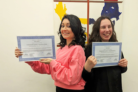 Kristina Milone (links) und Anita Resetar haben die Prüfung zur PART-Trainerin bestanden
